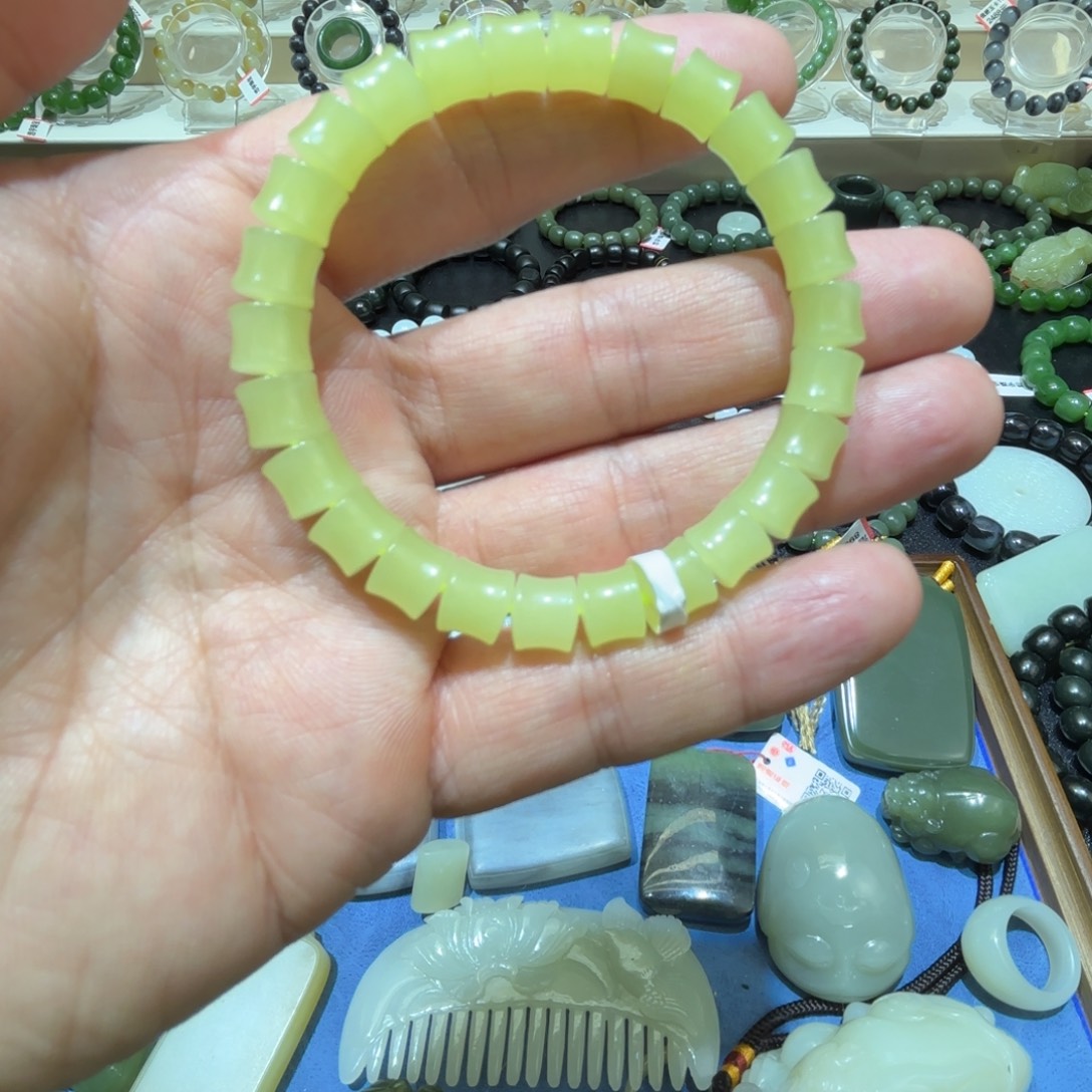 和田玉未镶嵌手链