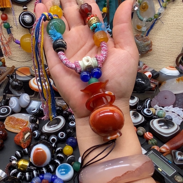 玛瑙/玉髓颈饰未镶嵌