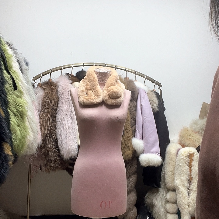 獭兔围脖福利特价