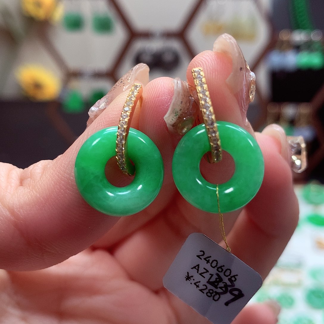 翡翠耳饰银S925镶嵌天然翡翠