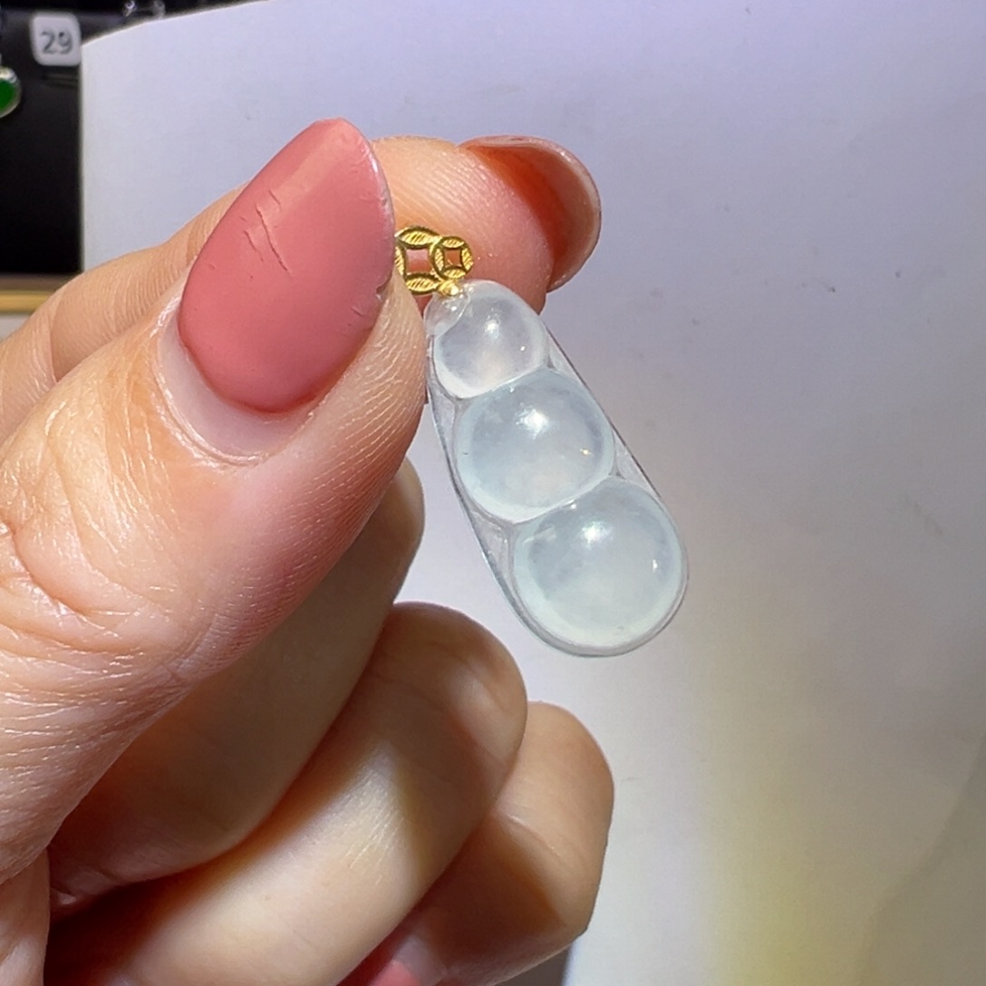 翡翠颈饰18K金镶嵌吊坠