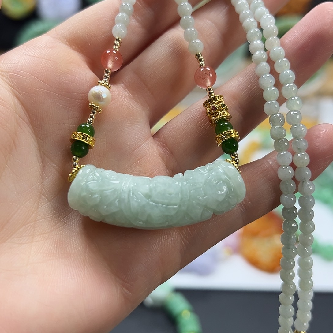 翡翠未镶嵌颈饰项链