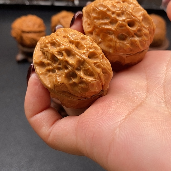 文玩核桃吊坠鬼脸哈摸头41