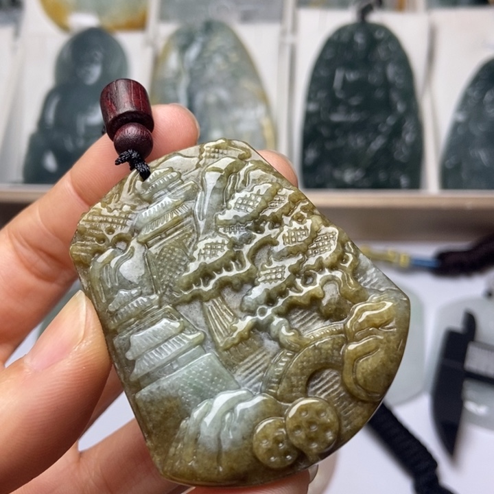 翡翠未镶嵌颈饰翡翠