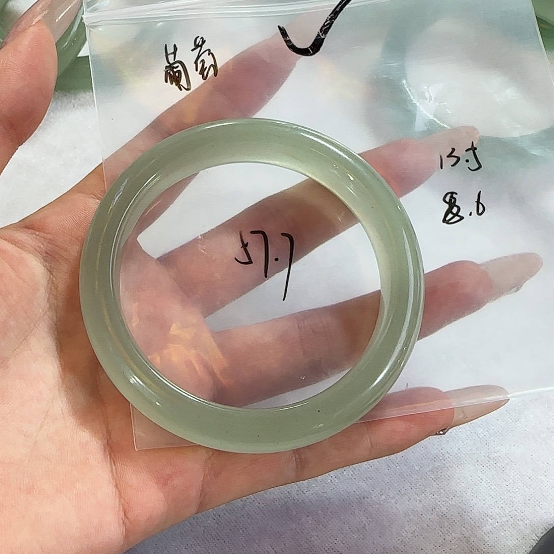 葡****东陵石未镶嵌手镯