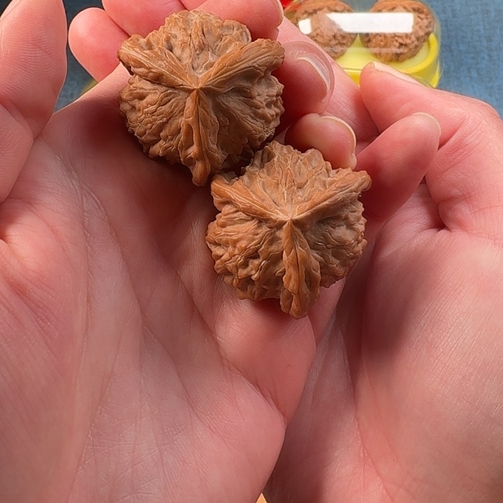 把件文玩核桃盘山三棱36