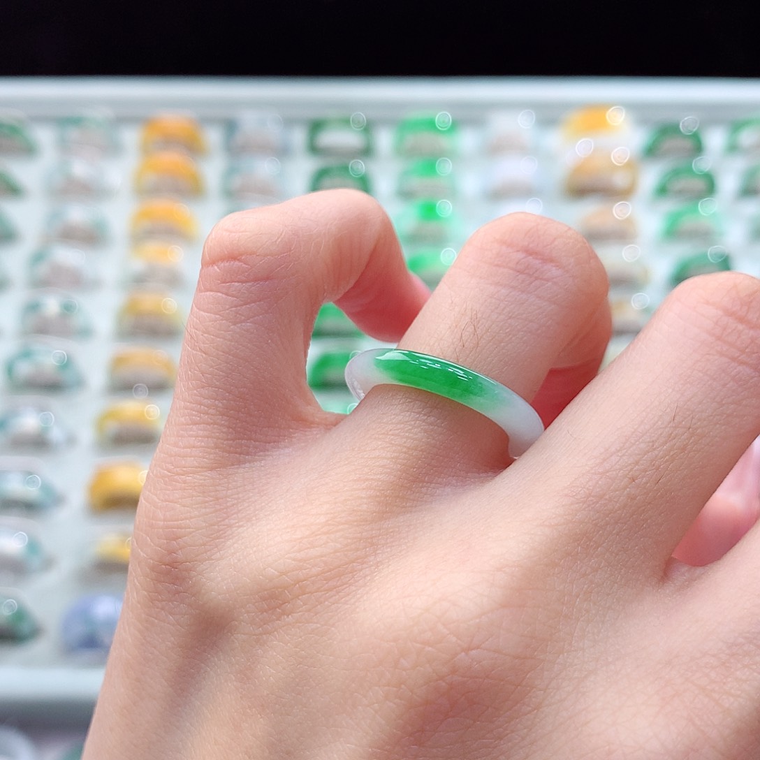 翡翠未镶嵌戒指9号