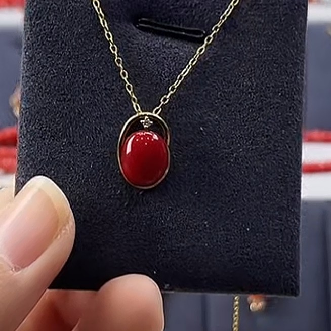 天然宝石红珊瑚吊坠