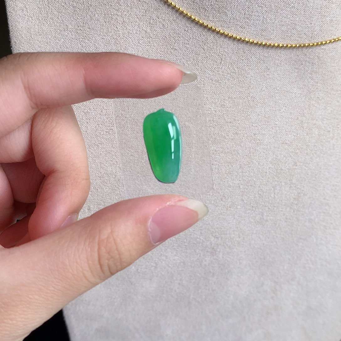 翡翠裸石缅甸天然A货翡翠阳绿福瓜