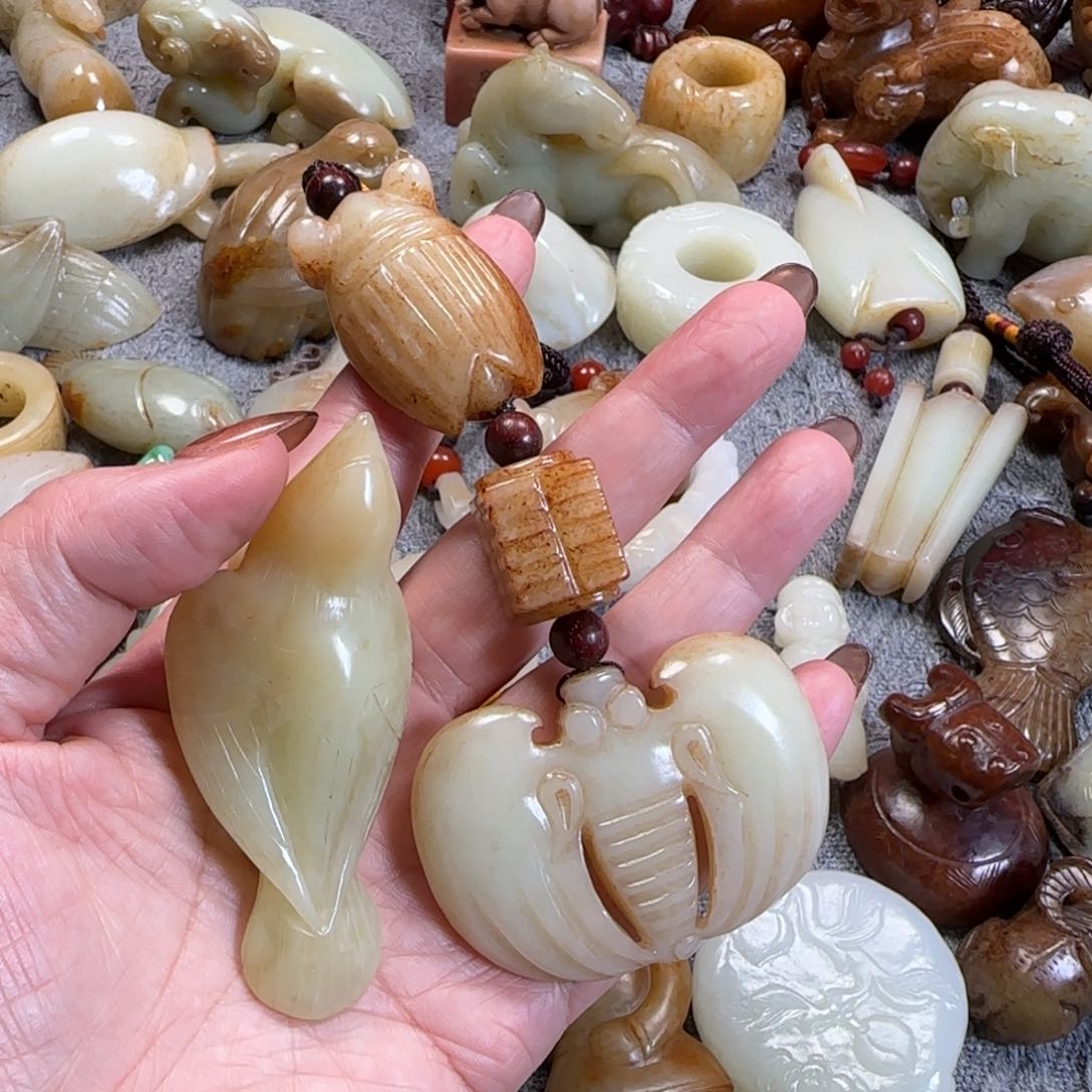 和田玉挂件未镶嵌藏***屋