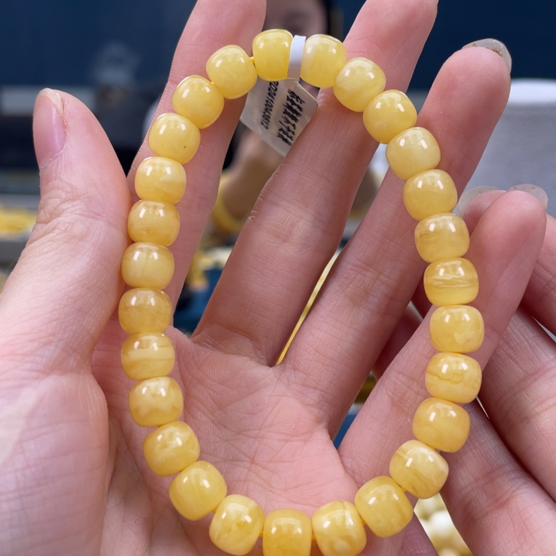 琥珀裸石未镶嵌琥珀