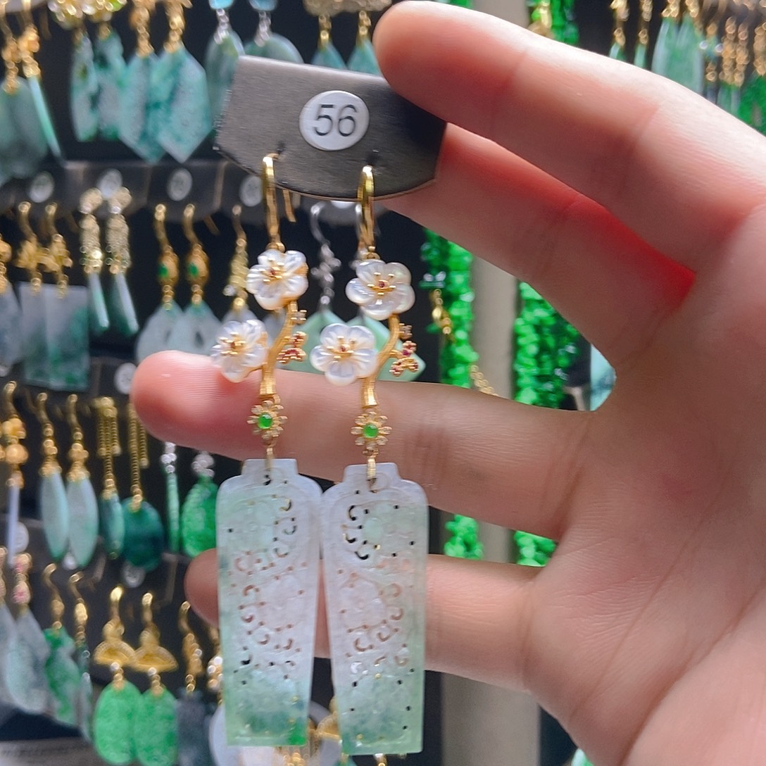 翡翠未镶嵌耳饰翡翠