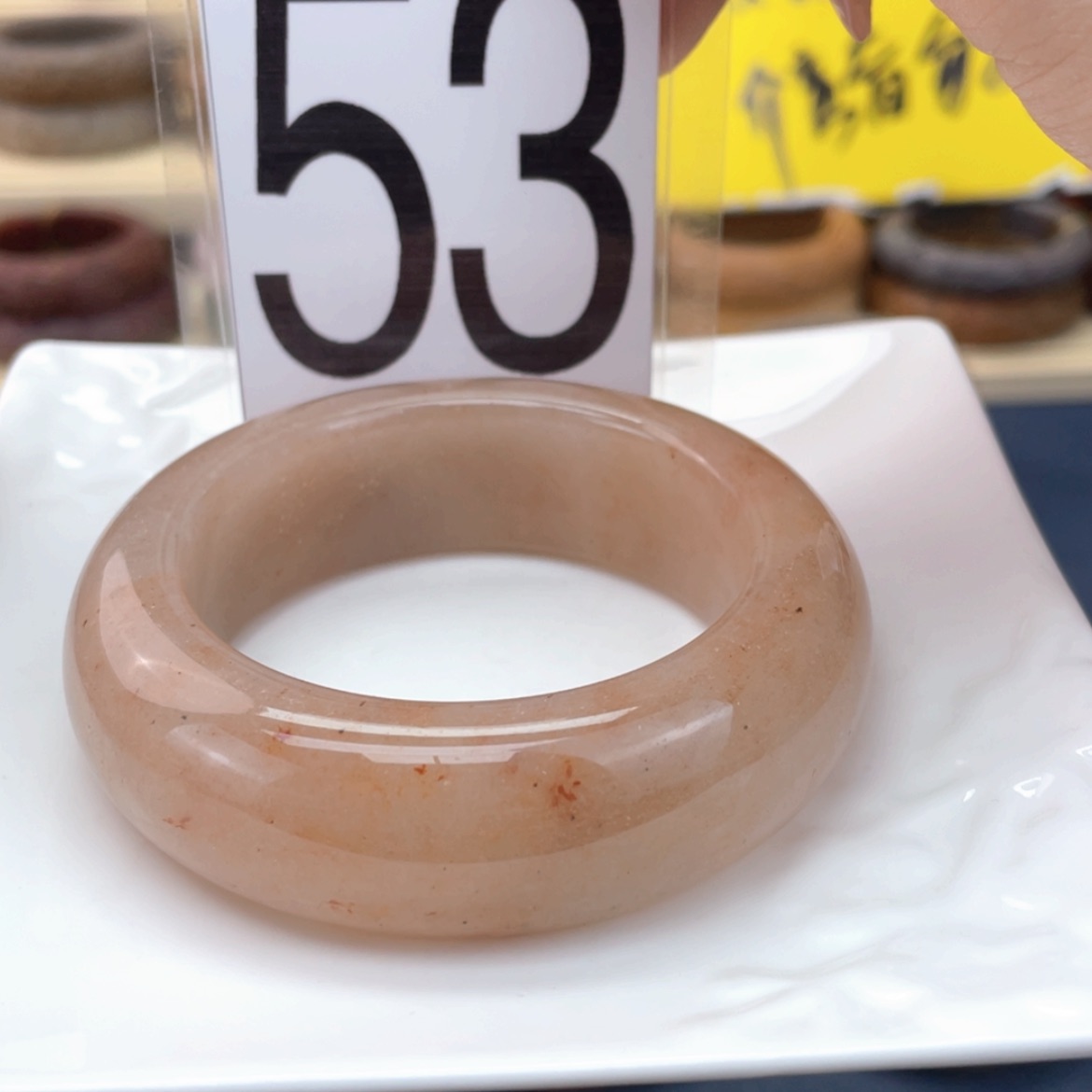 【闪购商品】石英质玉手镯未镶嵌