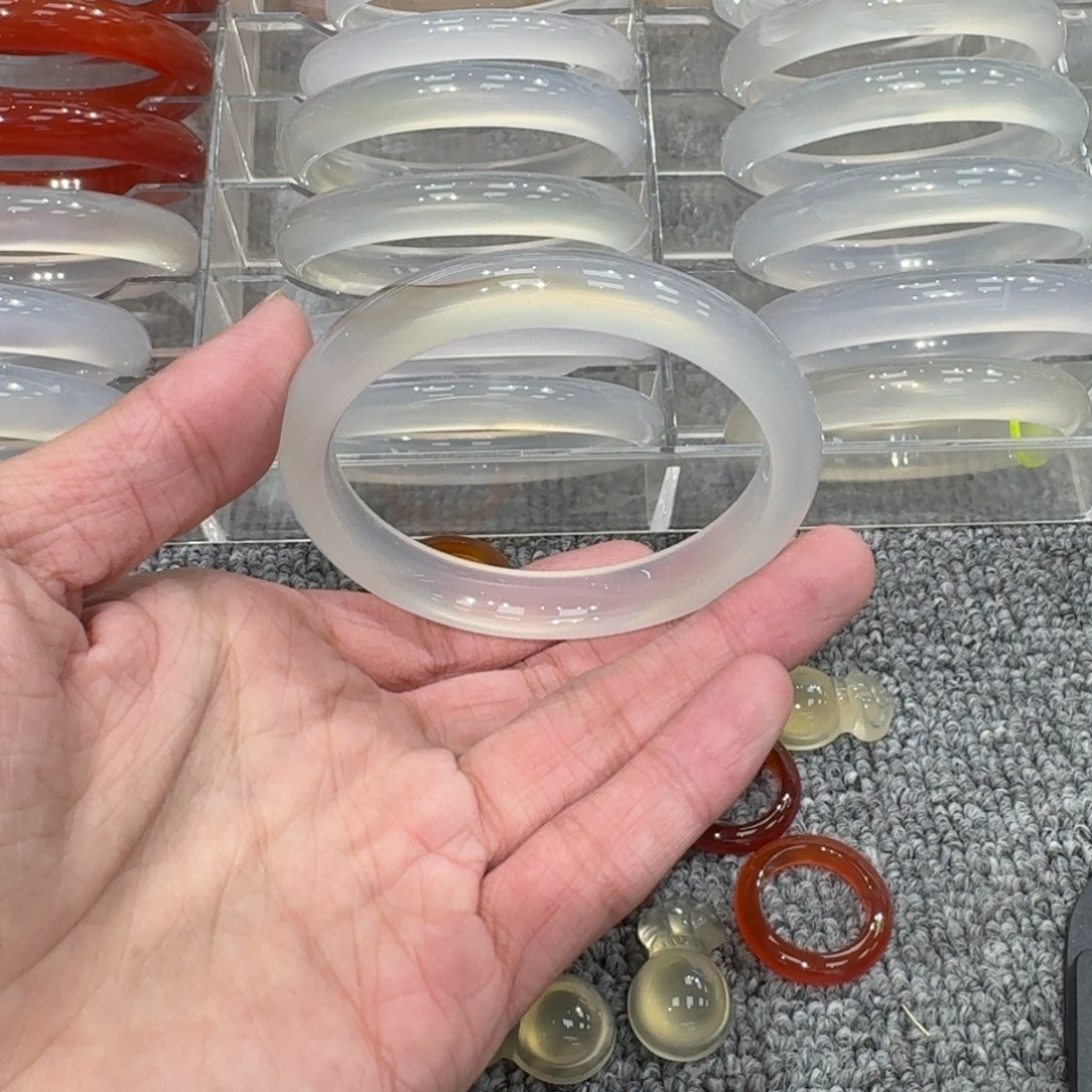 *****玛瑙/玉髓未镶嵌手镯02