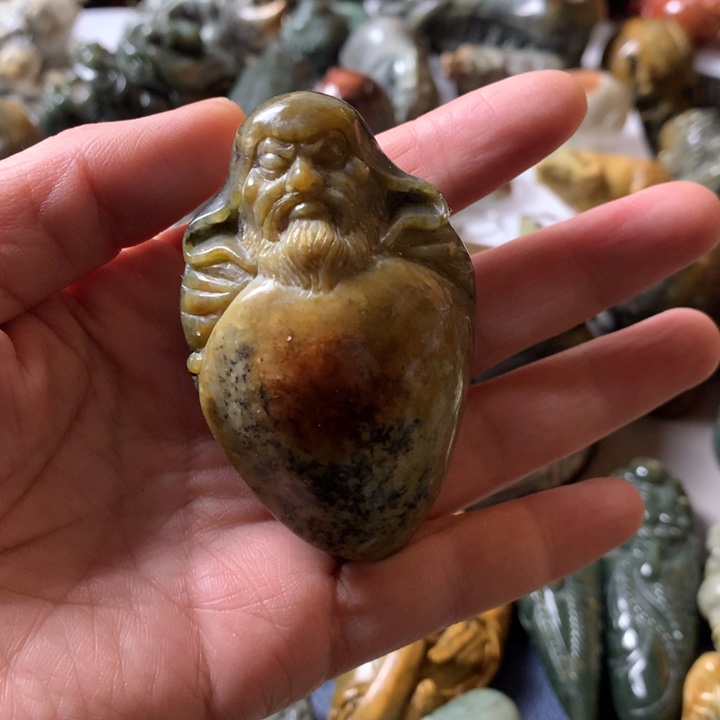 岫岩河磨玉（透闪石质玉）手链未镶嵌