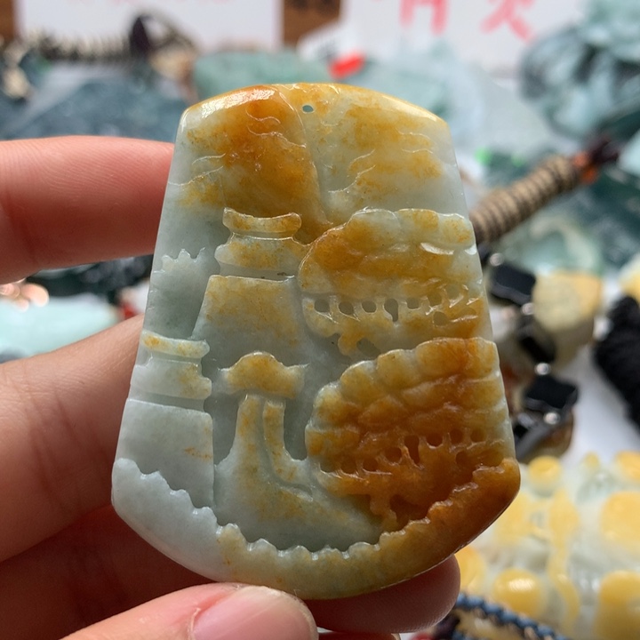 翡翠颈饰未镶嵌保真天然A货翡翠