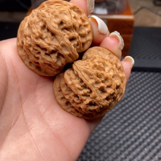 文玩核桃吊坠43全品苹果园