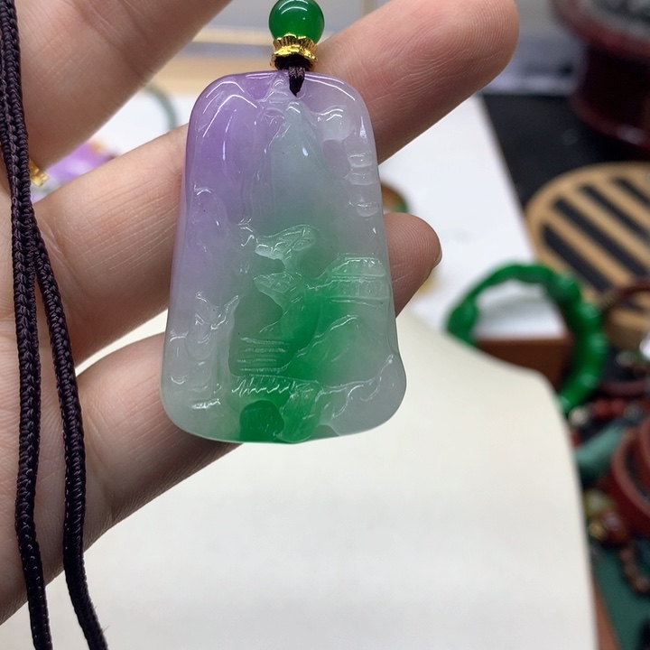 颈饰未镶嵌翡翠吊坠