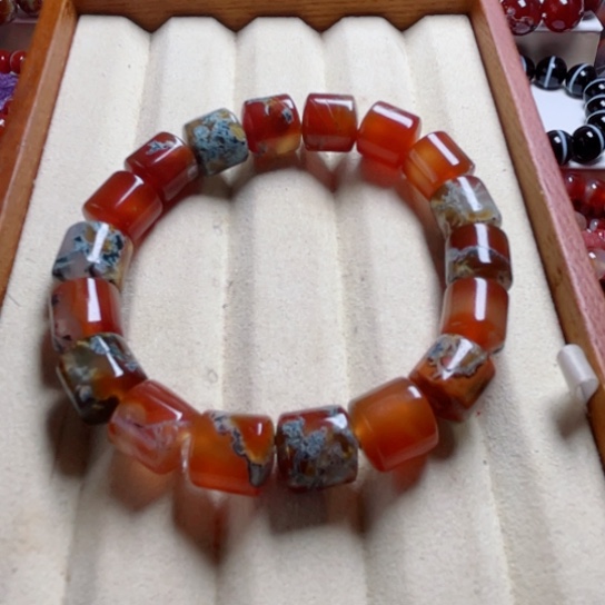 玛瑙/玉髓吊坠未镶嵌