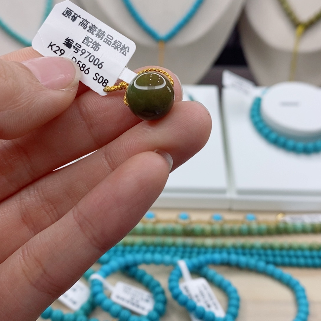 绿松石未镶嵌珠宝奇石