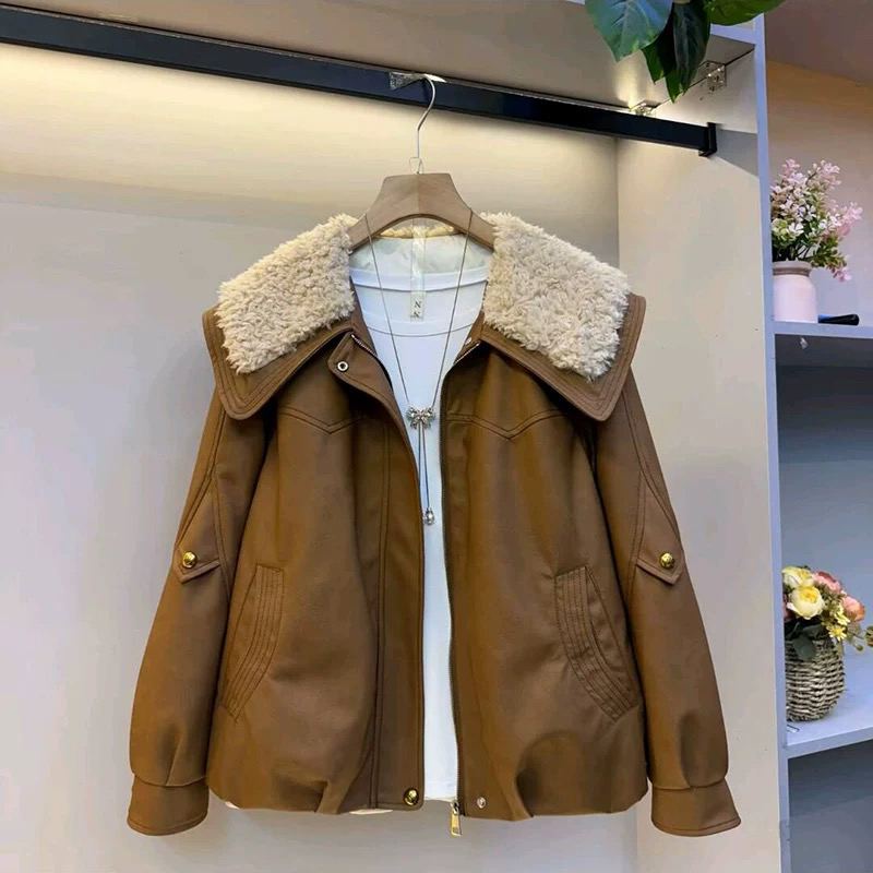 胖胖家*88389新款娃娃领减龄加棉百搭显瘦大版皮衣外套