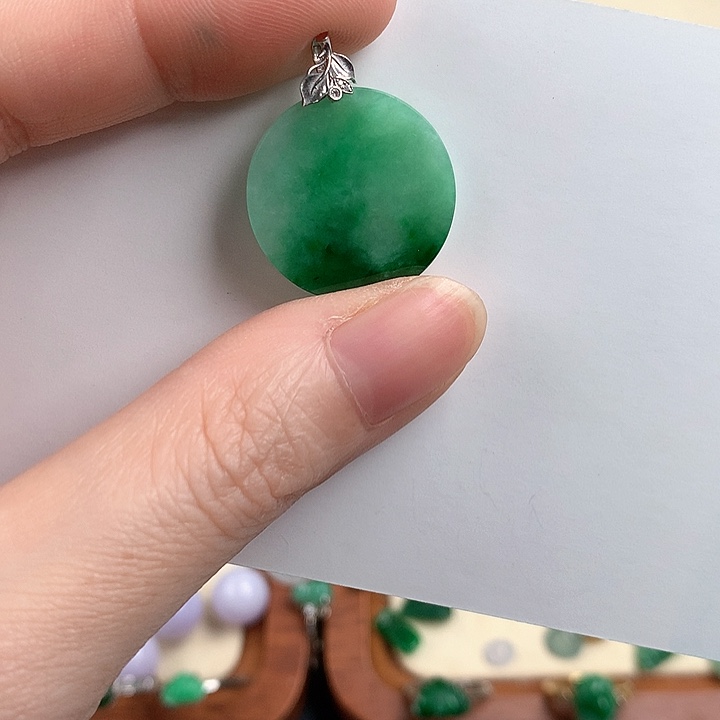 颈饰18K金镶嵌翡翠8631477788