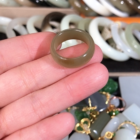 和田玉戒指未镶嵌