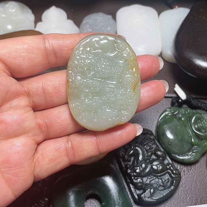 和田玉未镶嵌颈饰