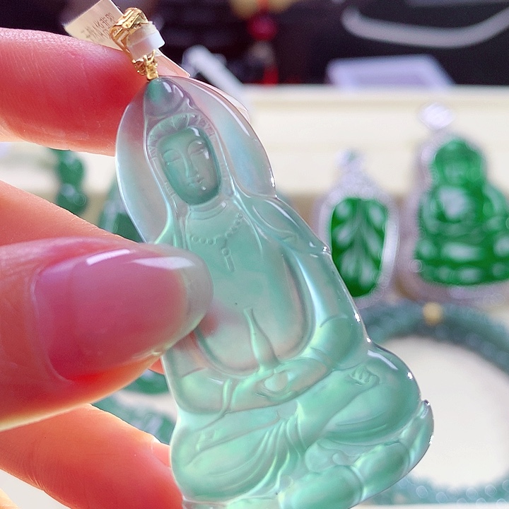 翡翠颈饰18K金镶嵌天然