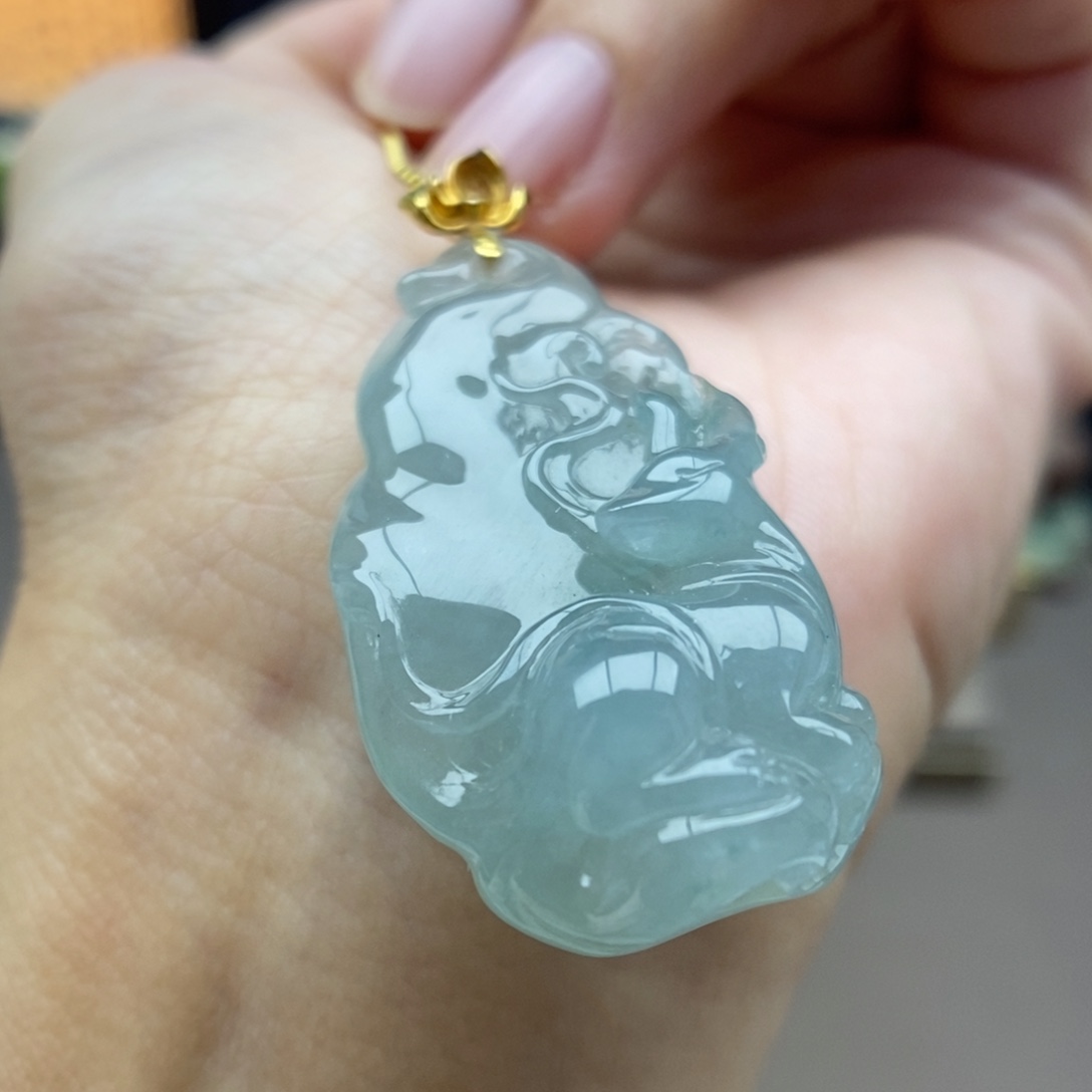翡翠18K金镶嵌颈饰吊坠50