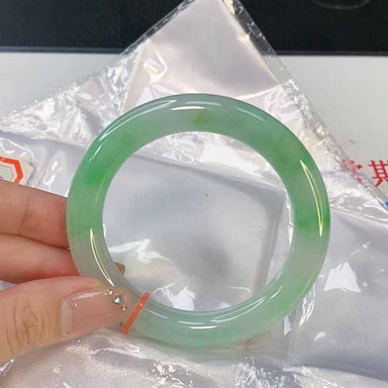 翡翠手镯未镶嵌天然翡翠A货117