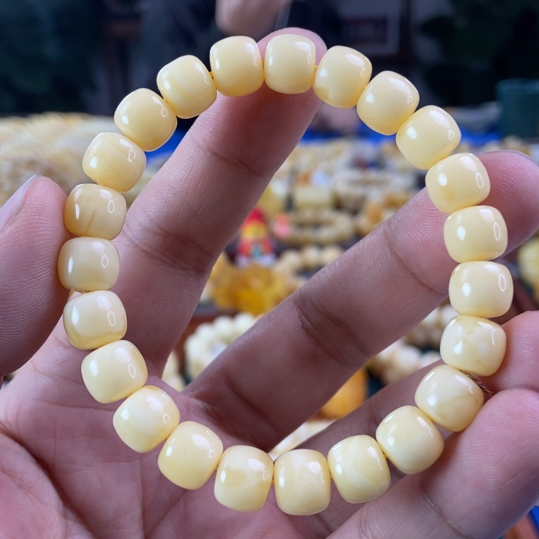 琥珀珠宝奇石未镶嵌9浓白蜡老型手串12.21