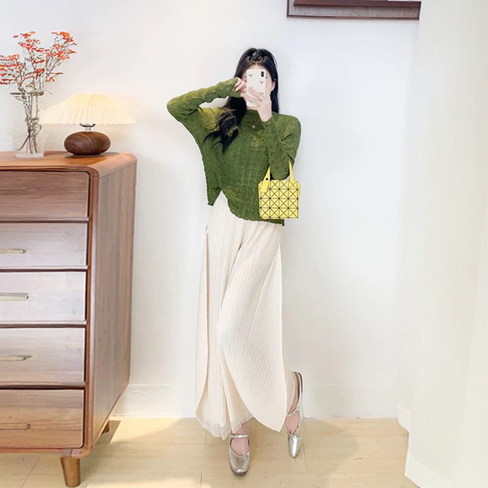 三宅褶皱春季新款纯色重工豆腐褶显瘦长袖上衣百搭气质高级感