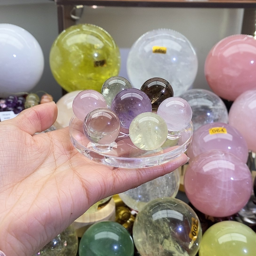 未镶嵌珠宝半成品水晶石*2