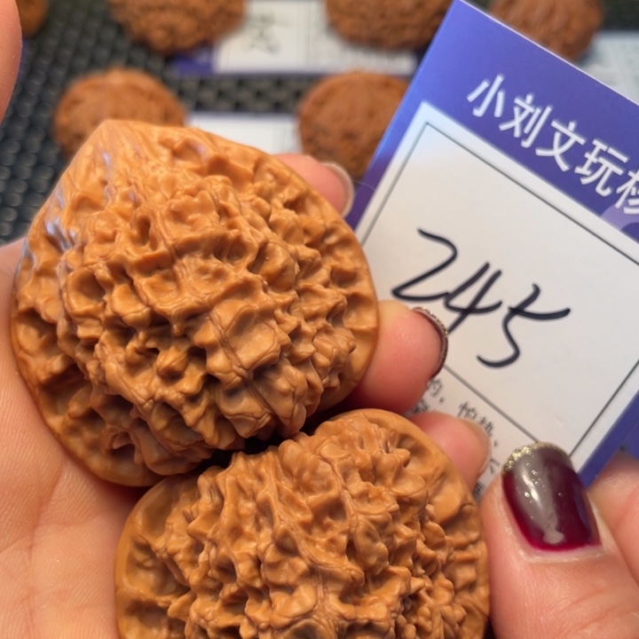 桃核把件48官帽245。。。。。。