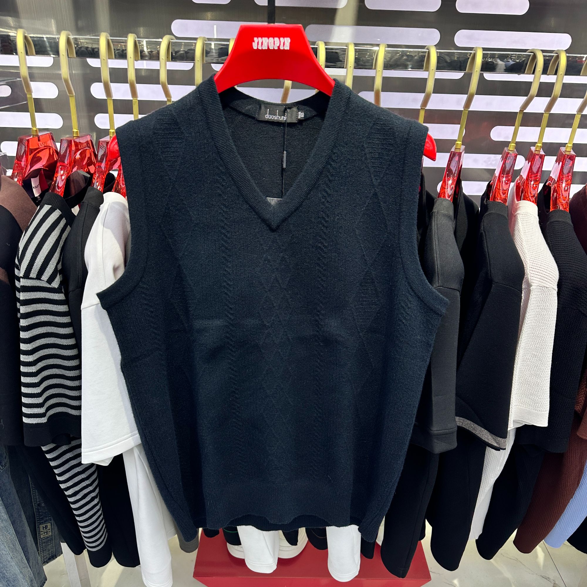 啄木鸟男士新款毛衫男士背心中老年休闲V领针织马甲无袖坎肩毛衣