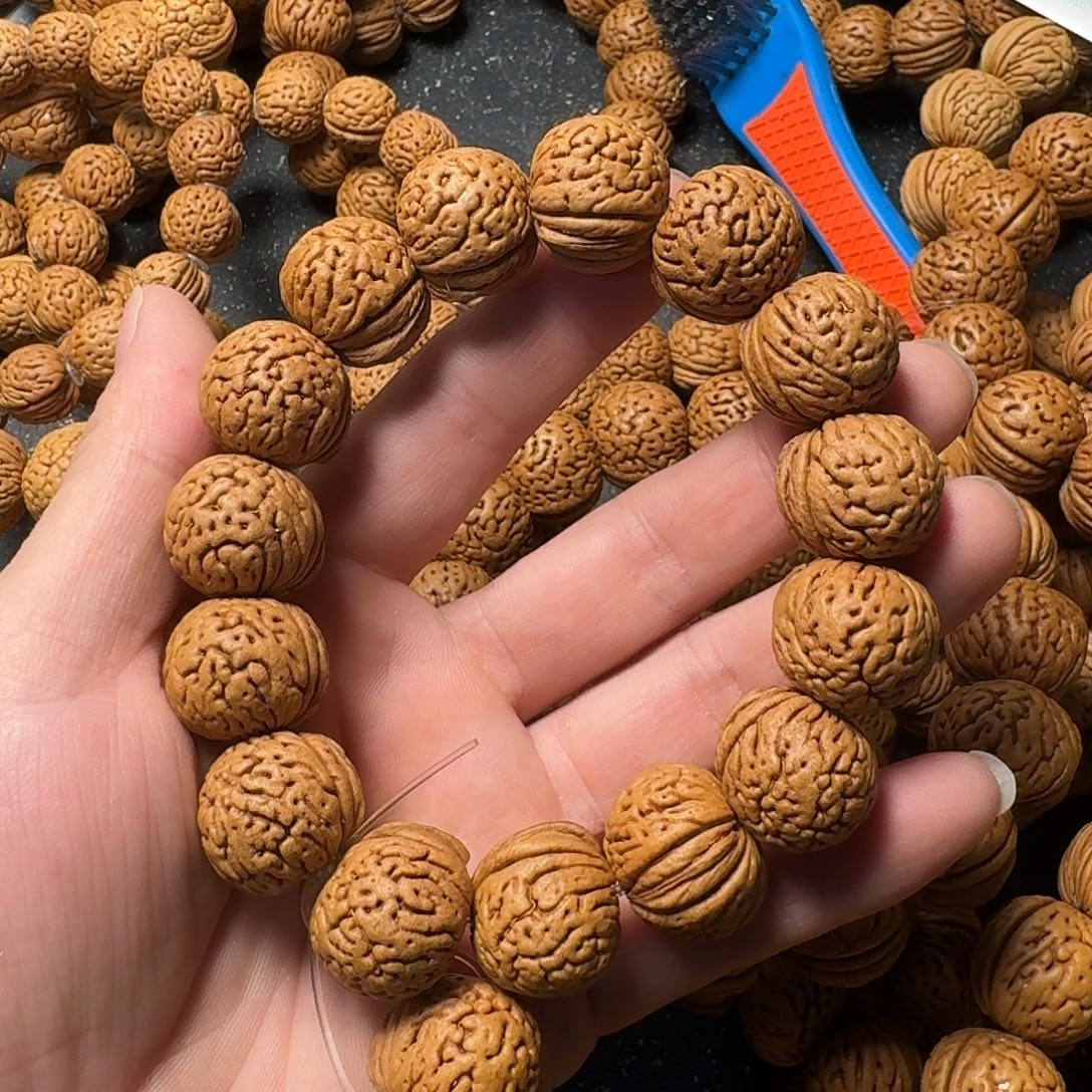 ，***，吊坠桃核南瓜手串