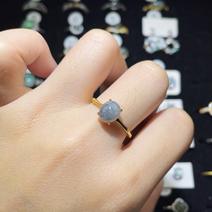 翡翠未镶嵌戒指戒指