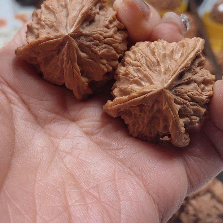 文玩核桃吊坠盘山