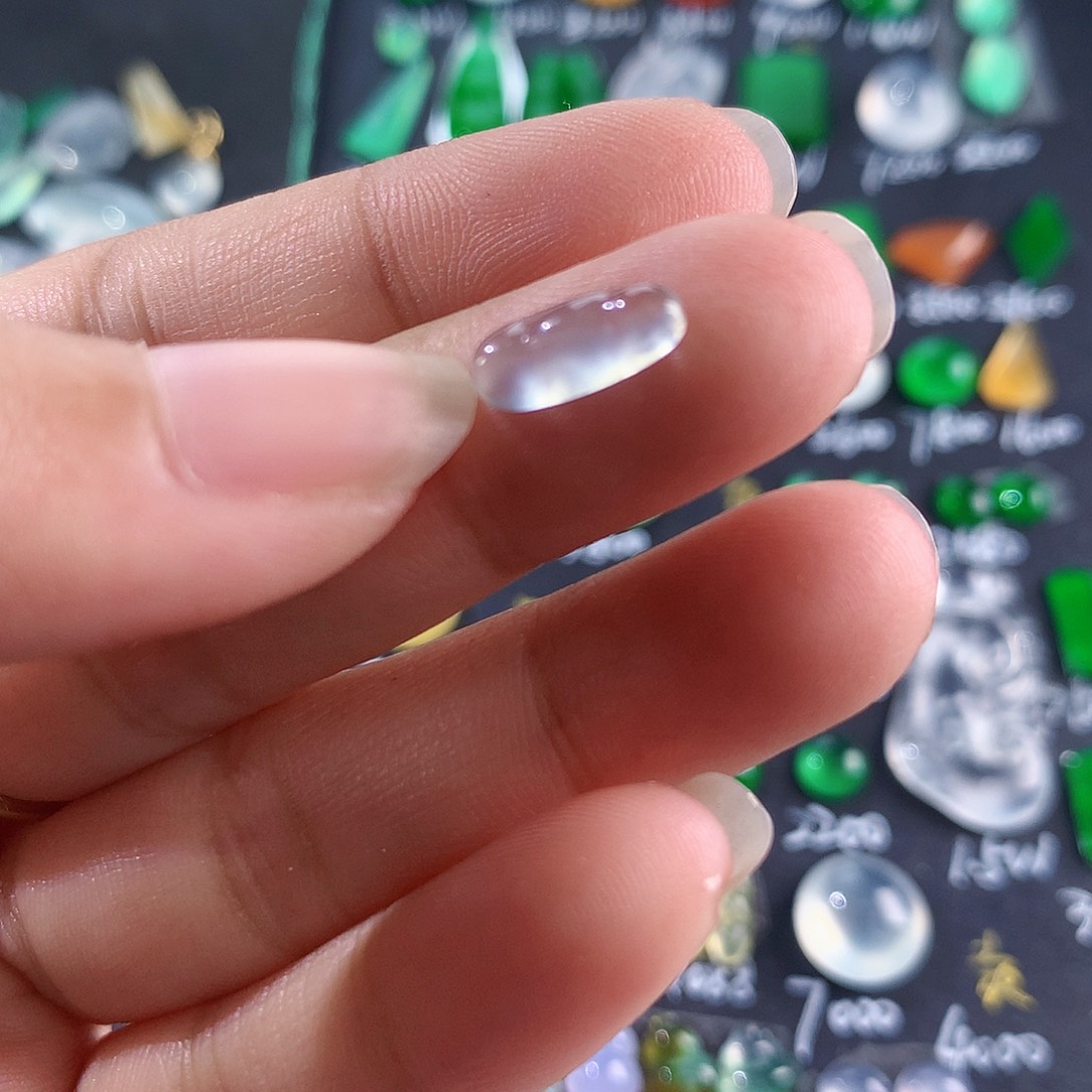 【闪购商品】翡翠颈饰未镶嵌白钢豆子