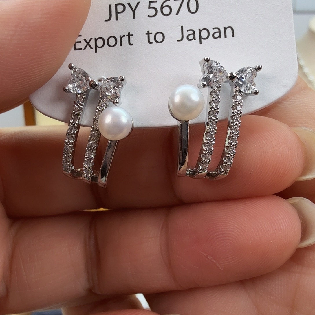 未镶嵌淡水珍珠耳饰