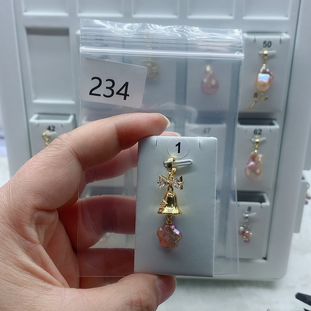 淡水珍珠吊坠(不含链)合金