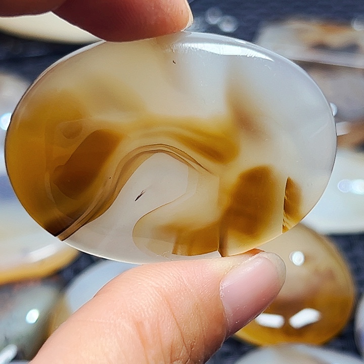 玛瑙/玉髓未镶嵌珠宝半成品