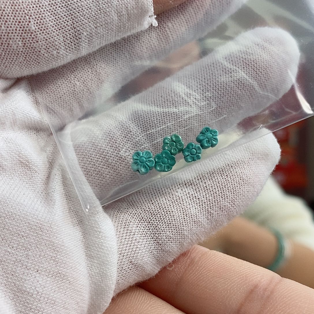 绿松石珠宝奇石未镶嵌