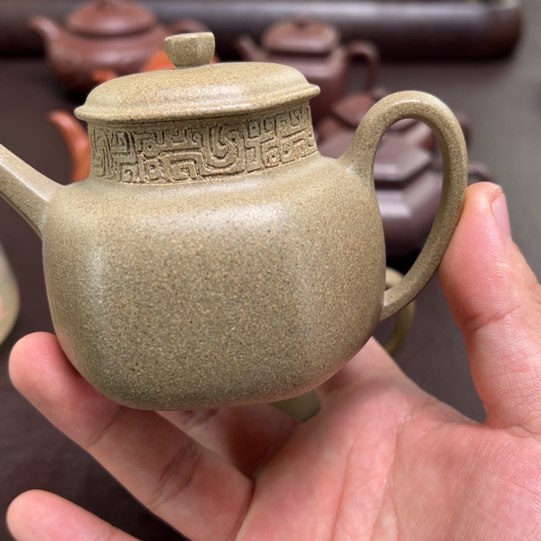 看***阳紫砂茶壶汽修厂和机械设备