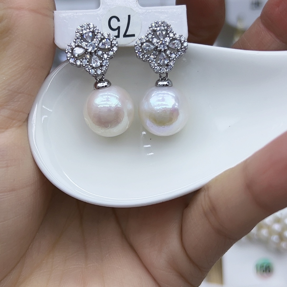 银S925镶嵌耳饰淡水珍珠