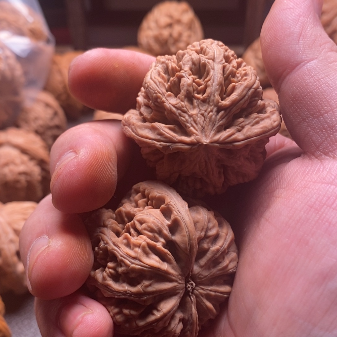 小***哥吊坠文玩核桃文玩核桃