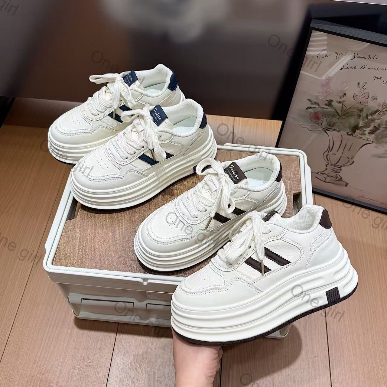 【琥珀流光】踩屎感小白鞋女款2025夏季透气厚底软底休闲运动板鞋GK