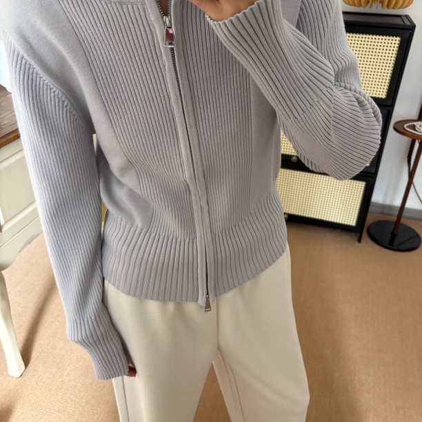 【p11】韩系简约风保暖长袖短款毛针织衫针织女秋冬拉链款 S33