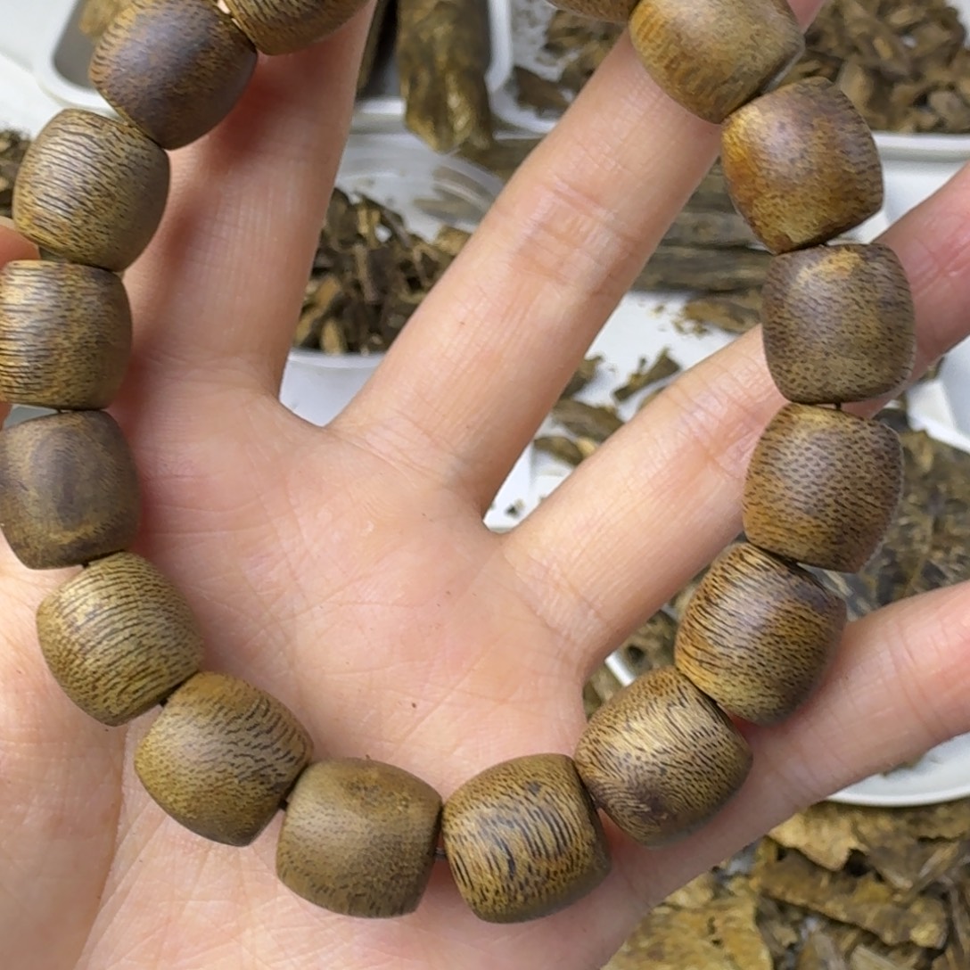 与***胜沉香沉香碎屑沉香碎屑1.2单圈鼓珠